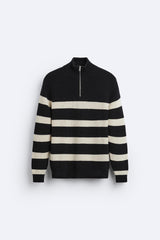 Gestreifter Strickpullover mit Reißverschlusskragen – Schwarz