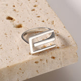 Silber Geometrischer Linienring – Silbrig