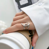 Double C Lnotted Line Verstellbarer Ring – Silbrig