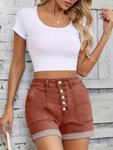 Thelma – Kurze Hose Aus Stretch Denim Mit Hoher Taille Und Knopf – Rot