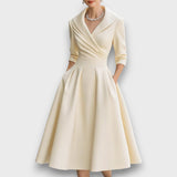 Lina – Satiniertes Midikleid – Beige