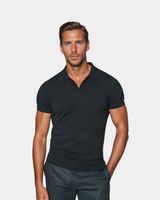 Herren-Strickpoloshirt im minimalistischen Design – Offener Kragen – Schwarz