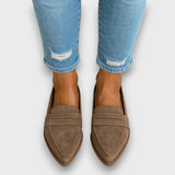 Velira – Elegante Loafer aus Velours – Khaki
