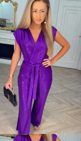 Lioraya - V-Ausschnitt-Jumpsuit mit Bindegürtel – Lila