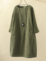 ELESA - Kleid aus Cord – Grasgrün