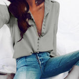 Damen nan seidige V-Bluse mit verdeckter Stoffknopfleiste und legerer Passform Drune – Grau