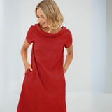 Solea – Lockeres Sommerkleid in Gelb mit weitem Kragen – Rot