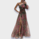 Elegantes Handgefertigtes Damenkleid Für Festliche Anlässe – Bequem Und Stilvoll – Rot