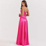 Selena - Maxikleid aus Satin mit schmalen Trägern – Rote Rose
