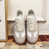 Amira | Damen Freizeitschuhe mit Schnürsenkeln, flacher Sohle und modernem Design – Beige