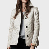 Verity | Lässige Steppjacke mit umgeschlagenem Kragen – Weiß