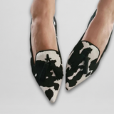 Isa | Spitz zulaufende Loafer – Schwarz