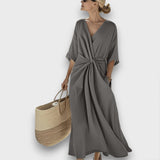 Miretta – Luftiges Kleid mit mediterranem Knotenakzent – Grau