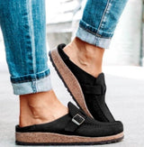 Lina - Lässige Wildleder-Slipper mit Schnalle und Stil. – Schwarz