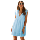 Karen – Sommerkleid mit V-Ausschnitt aus Baumwolle und kurzem Rock in einheitlicher Farbe – Hellblau