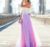 Lucía - Langes Kleid mit floraler Spitze – Purpura