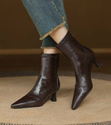 Amelia – Elegante Stiefeletten mit Absatz – Braun