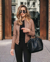Damen nan schmal geschnittene Lederjacke mit Stehkragen und Zwei-Wege-Reißverschluss Drune – Khaki