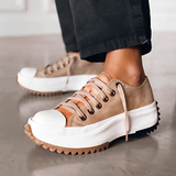 Caitlin - Premium Schuhe mit niedrigem Schnitt – Braun