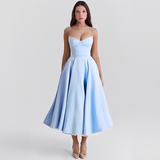 Zendaya - Stilvolles Kleid mit doppelter Schicht – Blau