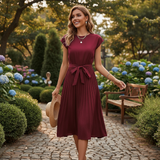 Jelica - Schickes Midikleid mit Falten – Dunkelrot