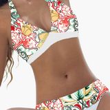 Rückenfreier Damen Bikini - Neckholder Design für Sommerurlaub – Weiß Rot