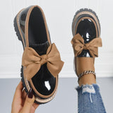 Glänzende grüne Slipper mit chunky gepolsterter Sohle – Beige