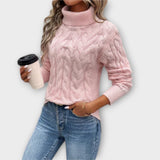 Sofia | Kuscheliger Rollkragenpullover aus Zopfmuster-Strick – Rosa