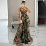Darrisha - Elegantes Maxikleid mit überkreuztem Bund – Grün