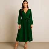 Naomi - Elegantes Kleid mit V-Ausschnitt und Raffungen – Grün