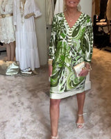 Moonie - Kleid mit Sonnenstrahlen-Druck – Grün