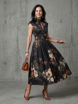 Greta | Hochgeschlossenes Schlüsselloch Blumen Falten Midi Kleid – Schwarz