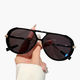 Damen Sonnenbrille mit UV400 Schutz und zweifarbigem Rahmen – Schwarz