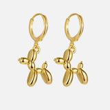 Elegant MINI Goldene Huggie-Creolen mit Verspieltem Ballonhund-Anhänger – Gelbgold