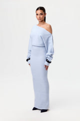 Trina – Schulterfreies Strickkleid – Blau