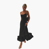 Elegantes fließendes Kleid für Frauen - mit Rüschen am Saum – Schwarz