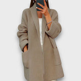 Winnie – Strickjacke mit Taschen – Camel