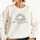 Pullover mit modischem be the light-textlogo auf der vorderseite für damen – Weiß