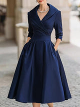 Lina - Midi-Kleid aus Satin – Marineblau