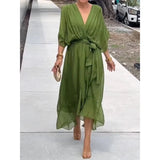 Damenkleid mit V-Ausschnitt | Stilvoller Seidenchiffon – Grün