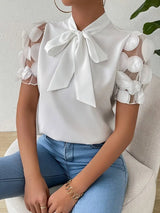 Felicia | Elegante Bluse mit Schleifenkragen für Damen – Weiß