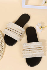 Sommerliche Slides mit Fransen-Detail – Beige