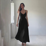 Loida - Blaues Midikleid ohne Ärmel – Schwarz
