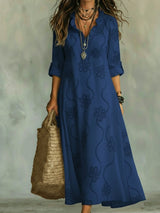 Kallie - Besticktes Maxikleid mit V-Ausschnitt in lässiger Passform – Marineblau