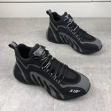Berrington – Klobige Schnür-Turnschuh – Schwarz