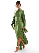 Grünes Asymmetrisches Maxikleid – Fluid Silhouette, Elegant & Sommerlich – Grün