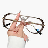 Damen Sonnenbrille mit UV400 Schutz und zweifarbigem Rahmen – Grau