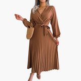 Elegantes Maxikleid mit langen Ärmeln für Damen - Plissee Design – Kaffee