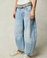 Adeline - Mitteltaillierte Röhrenjeans für Frauen – Hellblau