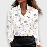 Melvine – Satiniert glänzende Bluse mit Drapierung – Weiß